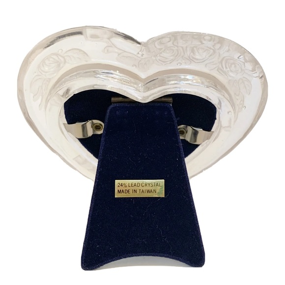 Vintage 24% Lead Crystal Photo Frame Heart Etched Flowers Clear Wedding Picture - Picture 6 of 11